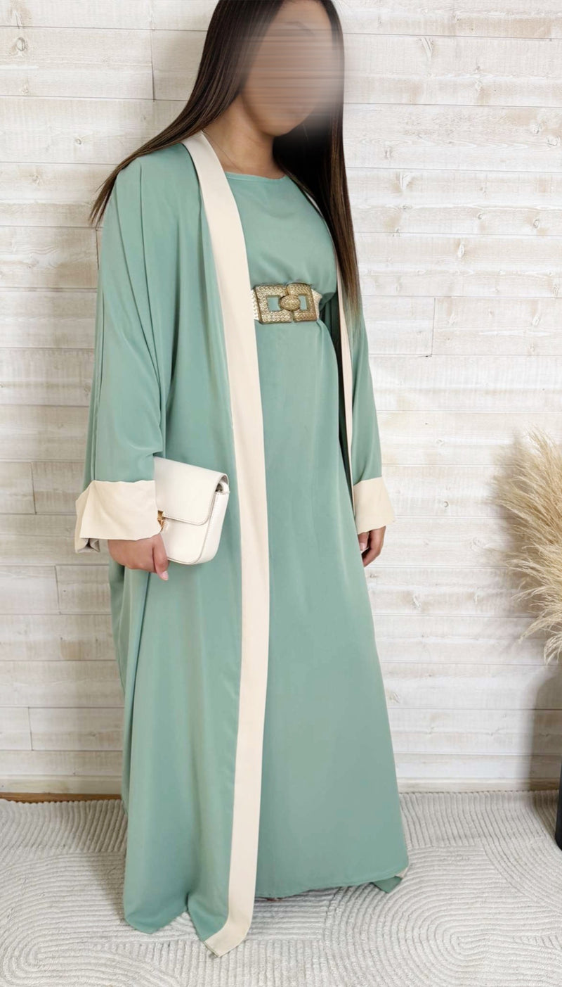Abaya “Aliyah” – Vert sauge & finitions crème